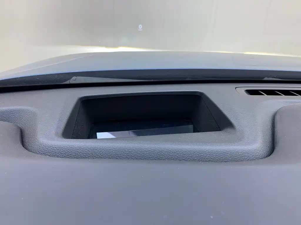 NIO ES6 — миниатюра 10