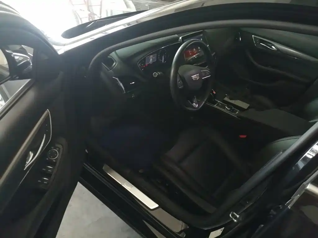 Cadillac CT5 — миниатюра 16