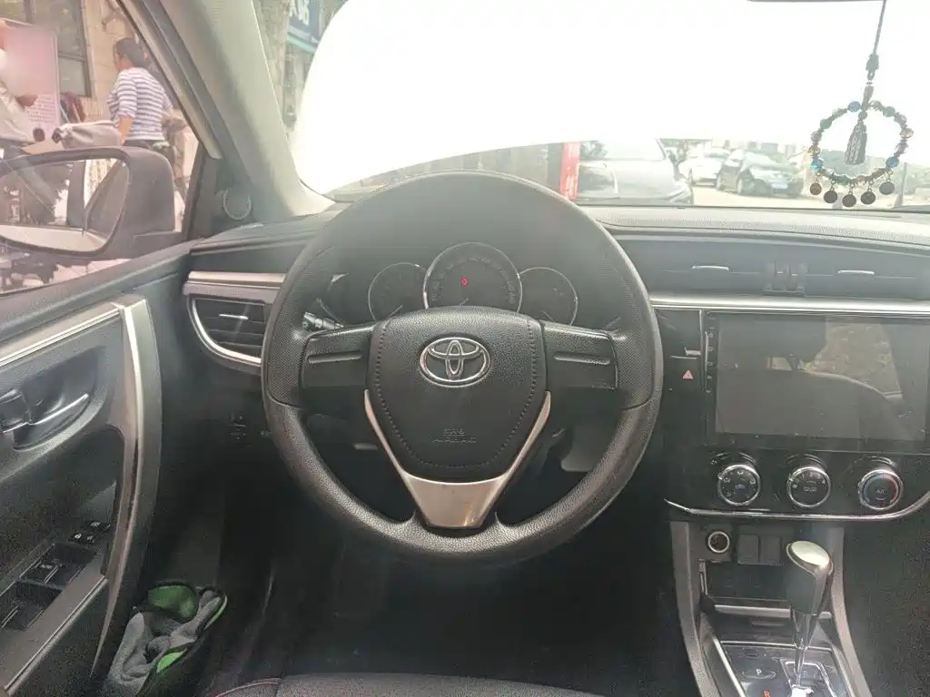 Toyota Corolla — миниатюра 6