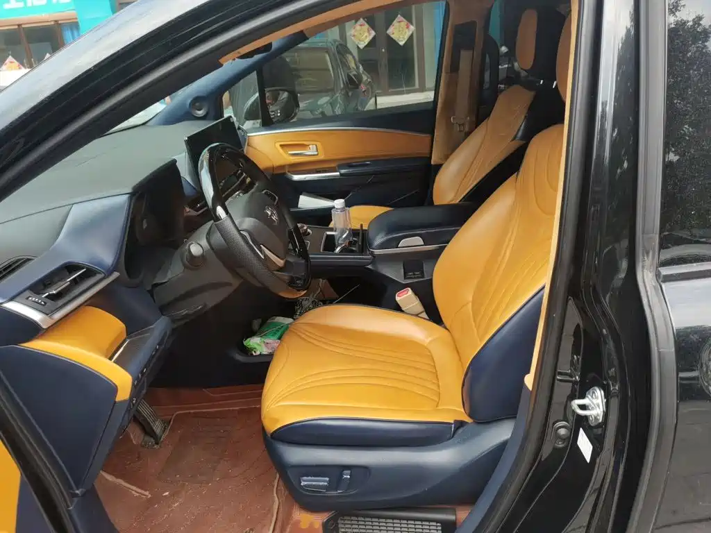 Toyota Sienna — миниатюра 8