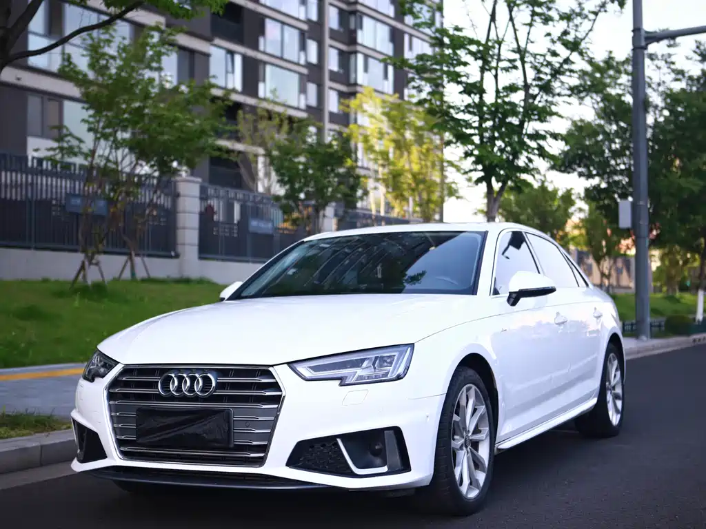 Audi A4L 2020