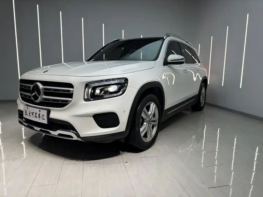 MERCEDES-BENZ GLB