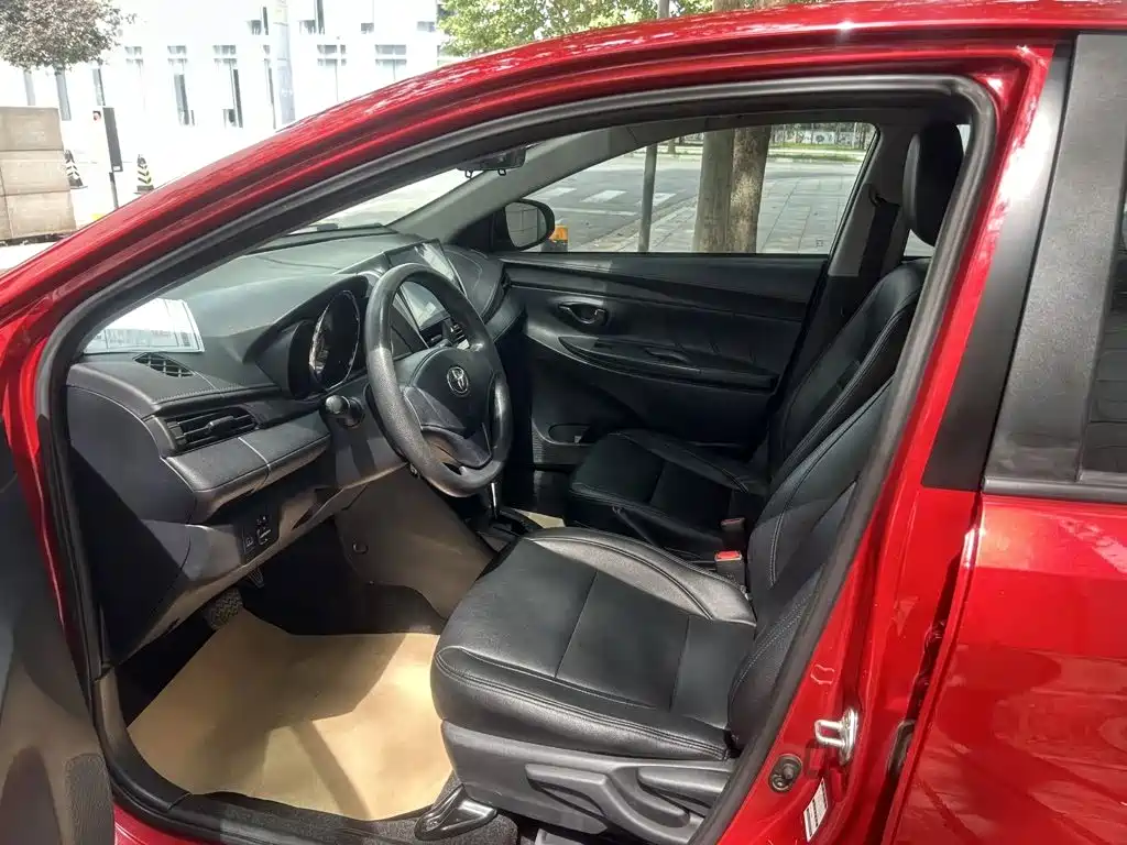 Toyota Vios FS — миниатюра 9
