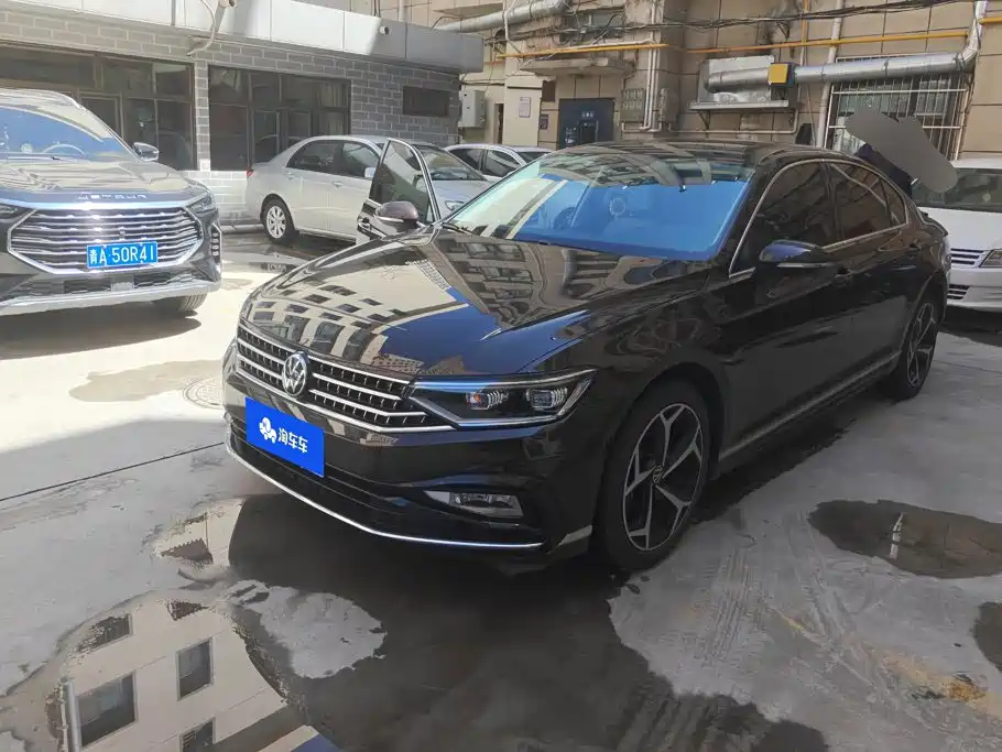 迈腾 2023款 200万辆纪念版 330TSI DSG领先型 2023