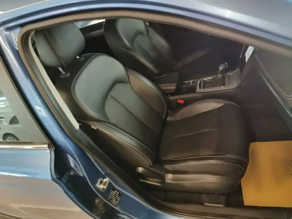 Roewe RX5 — миниатюра 25