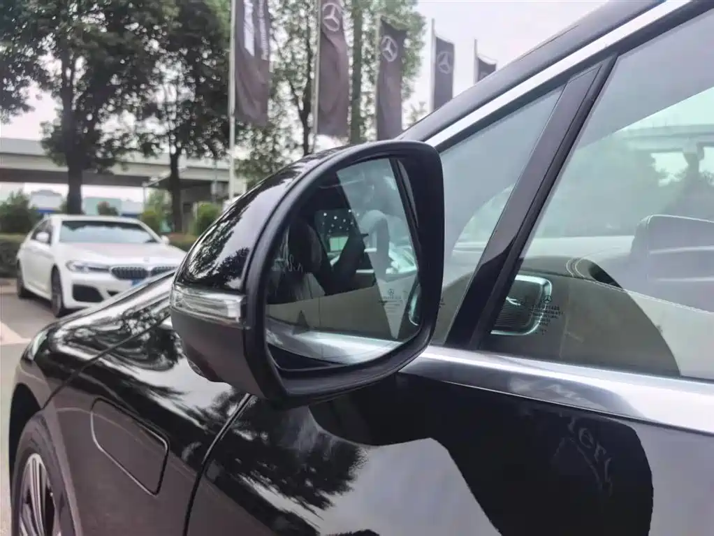 Mercedes-Benz EQE 2025 500 4MATIC