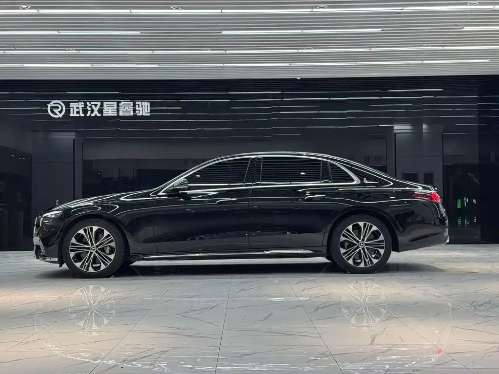 Mercedes-Benz E-Class New Energy — миниатюра 3