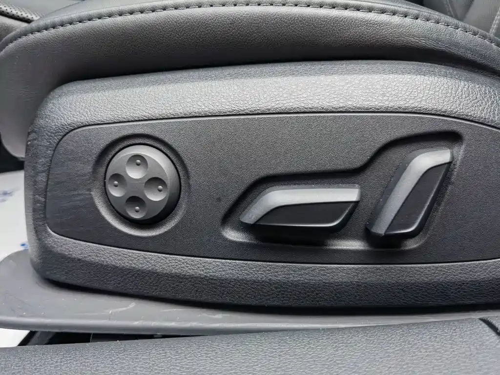 Audi A4L — миниатюра 15
