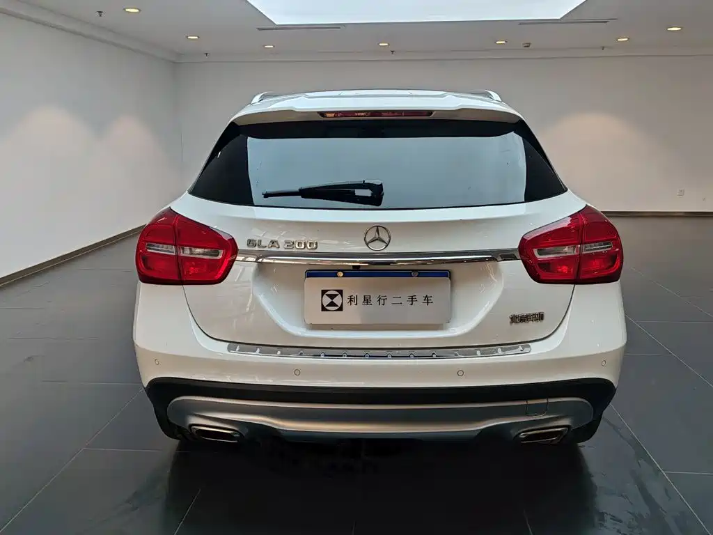 Mercedes-Benz GLA — миниатюра 6