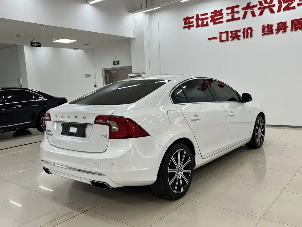 Volvo S60 — миниатюра 12