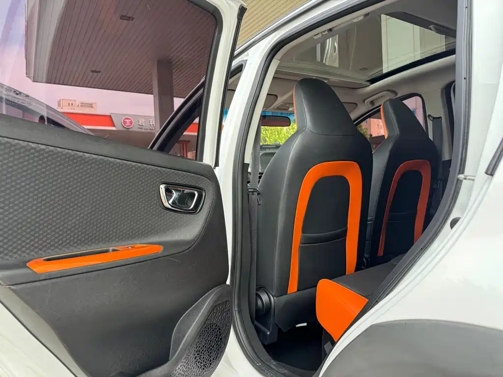 Geely Vision X1 — миниатюра 6