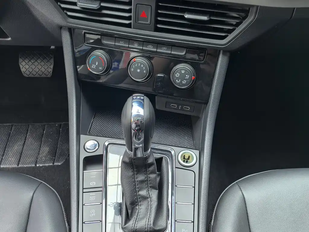 Volkswagen Bora — миниатюра 11