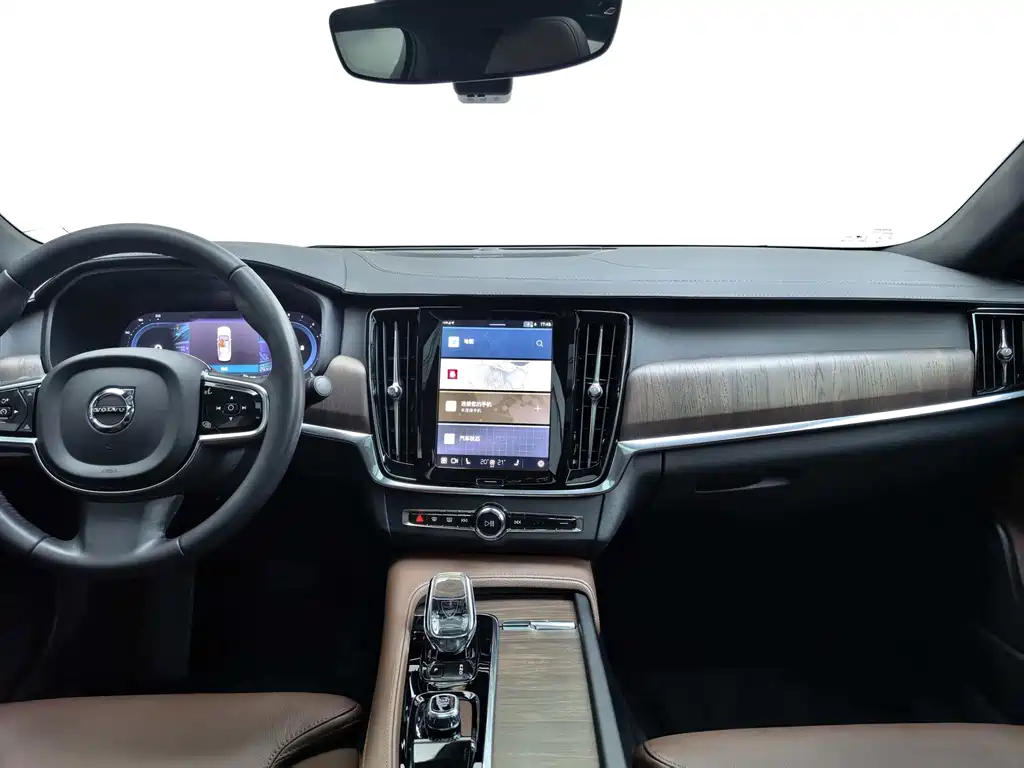 Volvo S90 — миниатюра 10