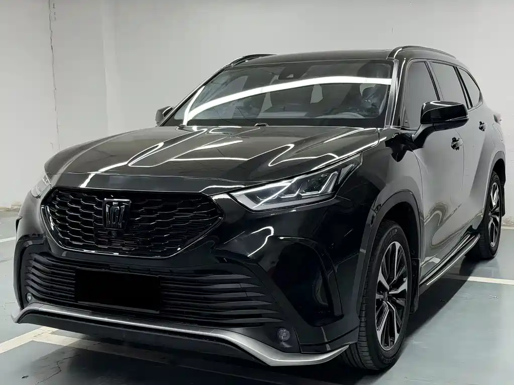 Toyota Crown Kluger 2024