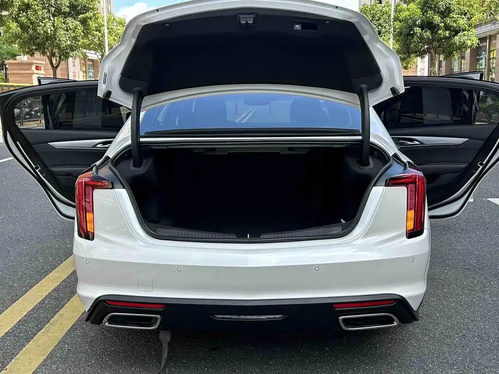 Cadillac CT5 — миниатюра 16