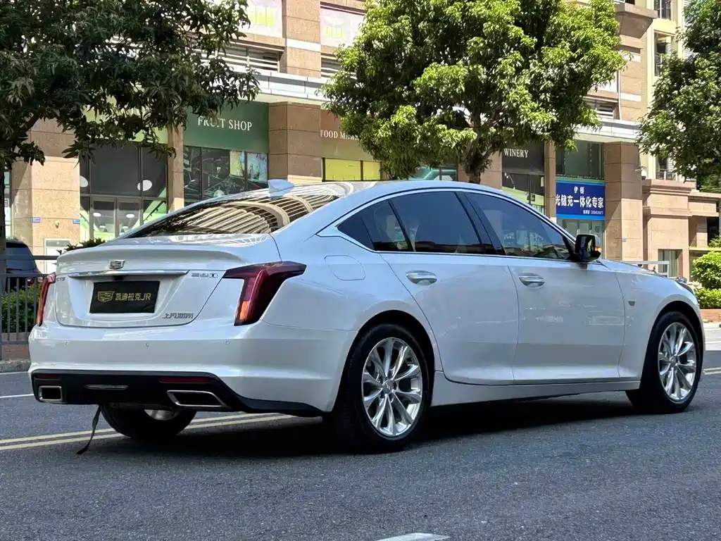 Cadillac CT5 — миниатюра 4