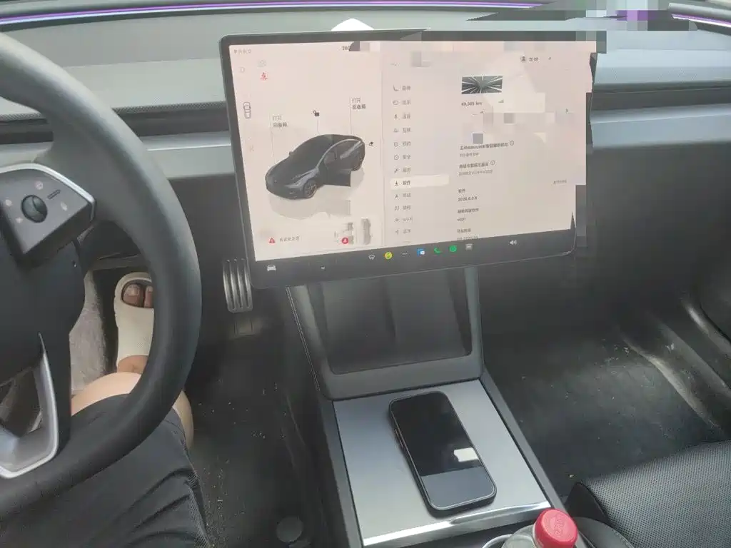 Tesla Model 3 — миниатюра 9