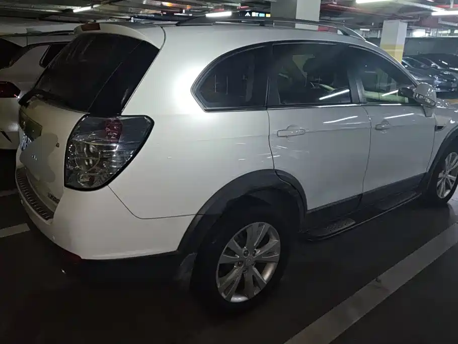 Chevrolet Captiva — миниатюра 3