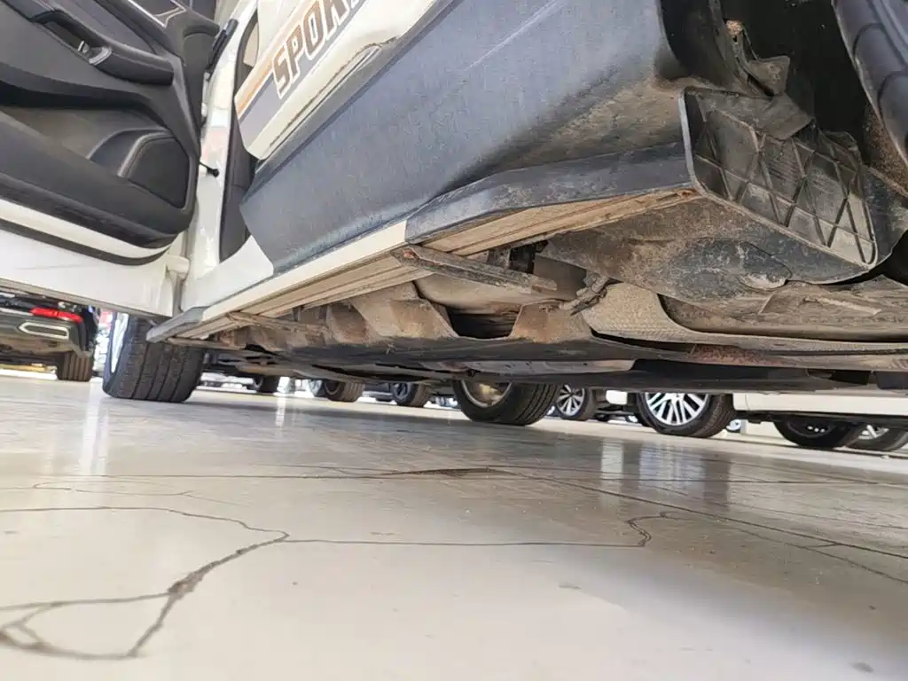 Ford Edge — миниатюра 22