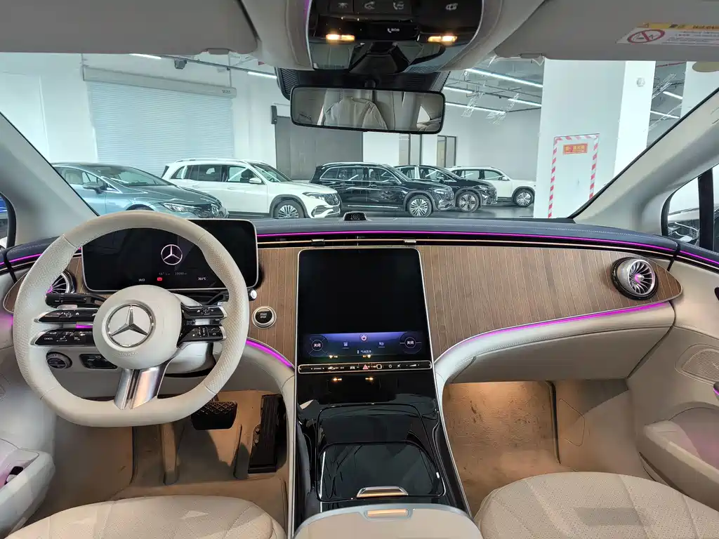 Mercedes-Benz EQE — миниатюра 12