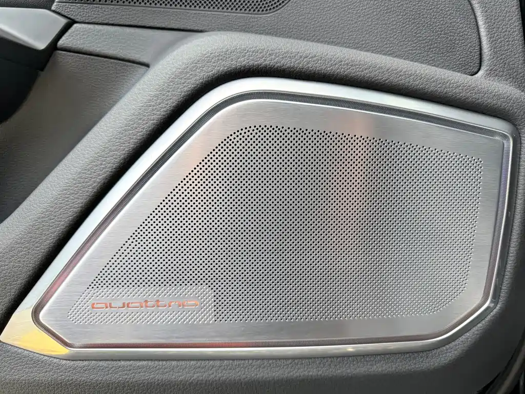 Audi A6L — миниатюра 10