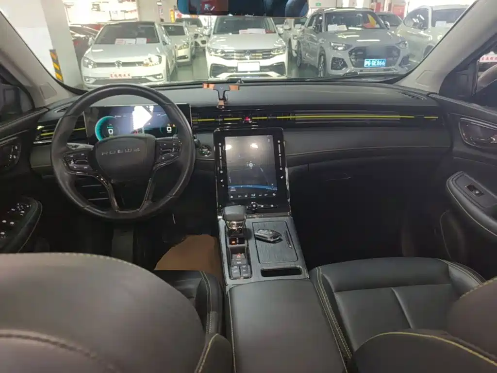 Roewe RX5 New Energy — миниатюра 10