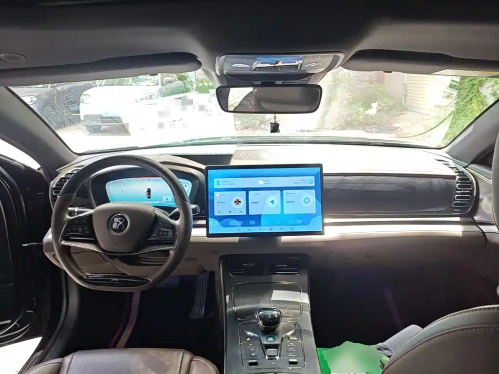 BYD Han — миниатюра 10