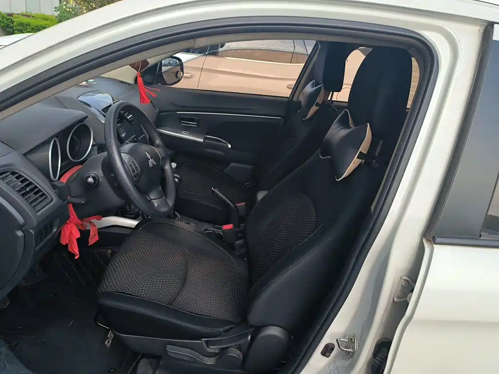 Mitsubishi ASX — миниатюра 11