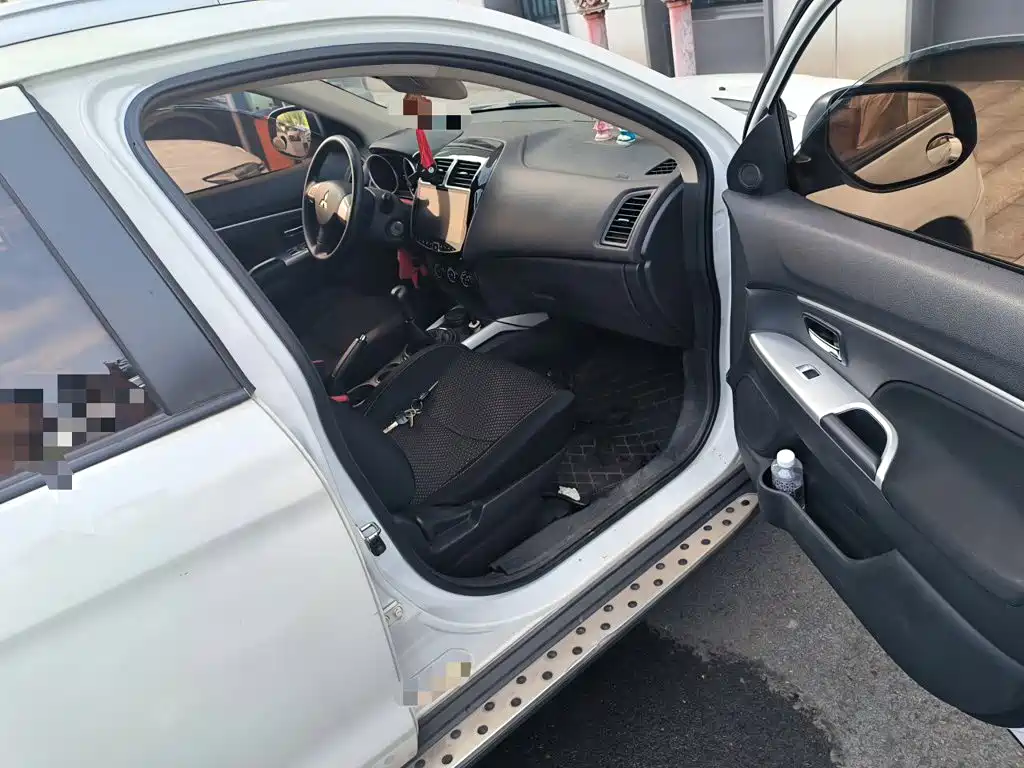 Mitsubishi ASX — миниатюра 19