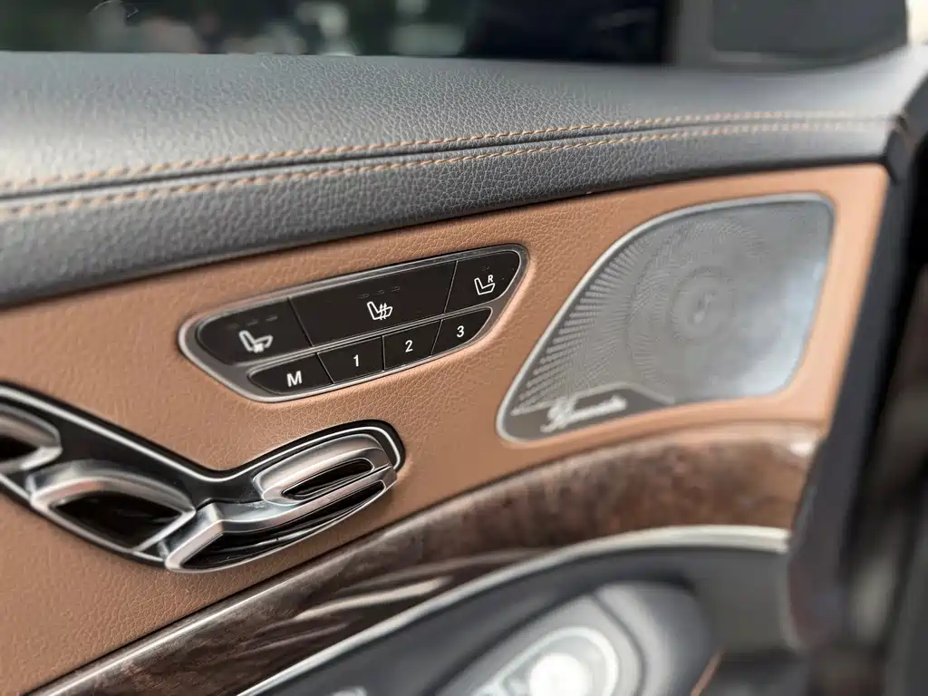 Mercedes-Benz S-Class — миниатюра 10
