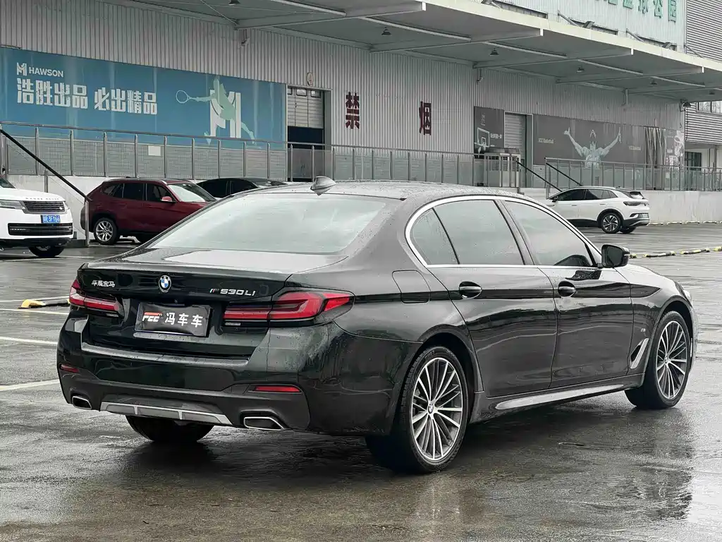 BMW 5 Series — миниатюра 9