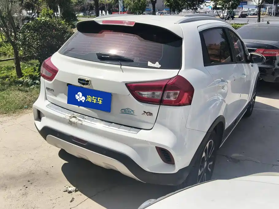 Geely Vision X3 — миниатюра 3