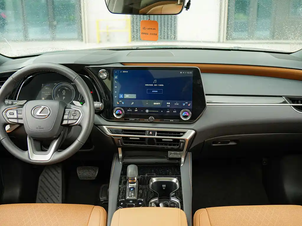 Lexus RX — миниатюра 17