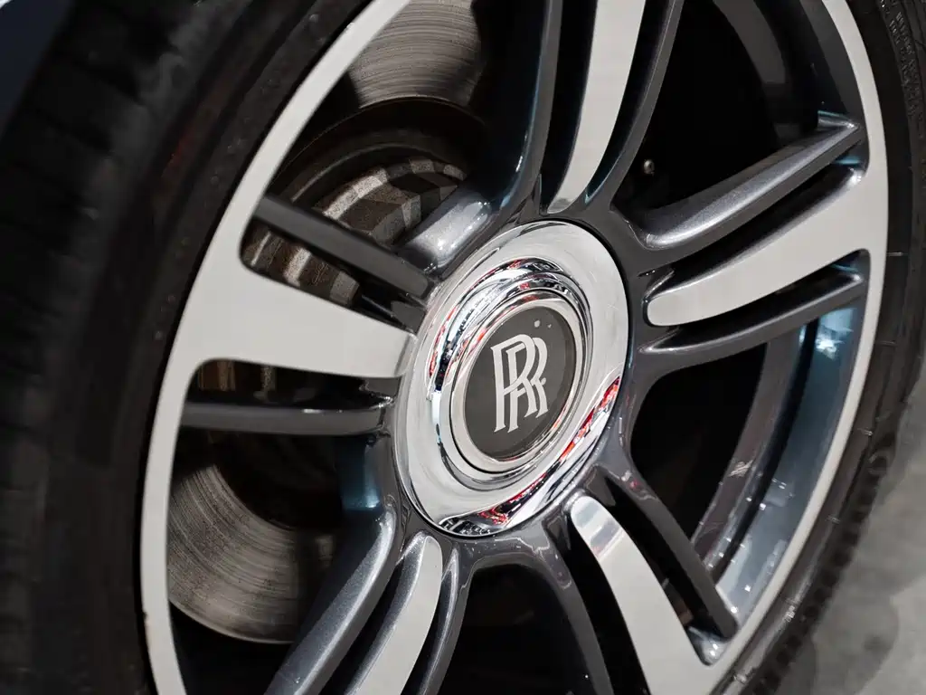 Rolls-Royce Dawn — миниатюра 13