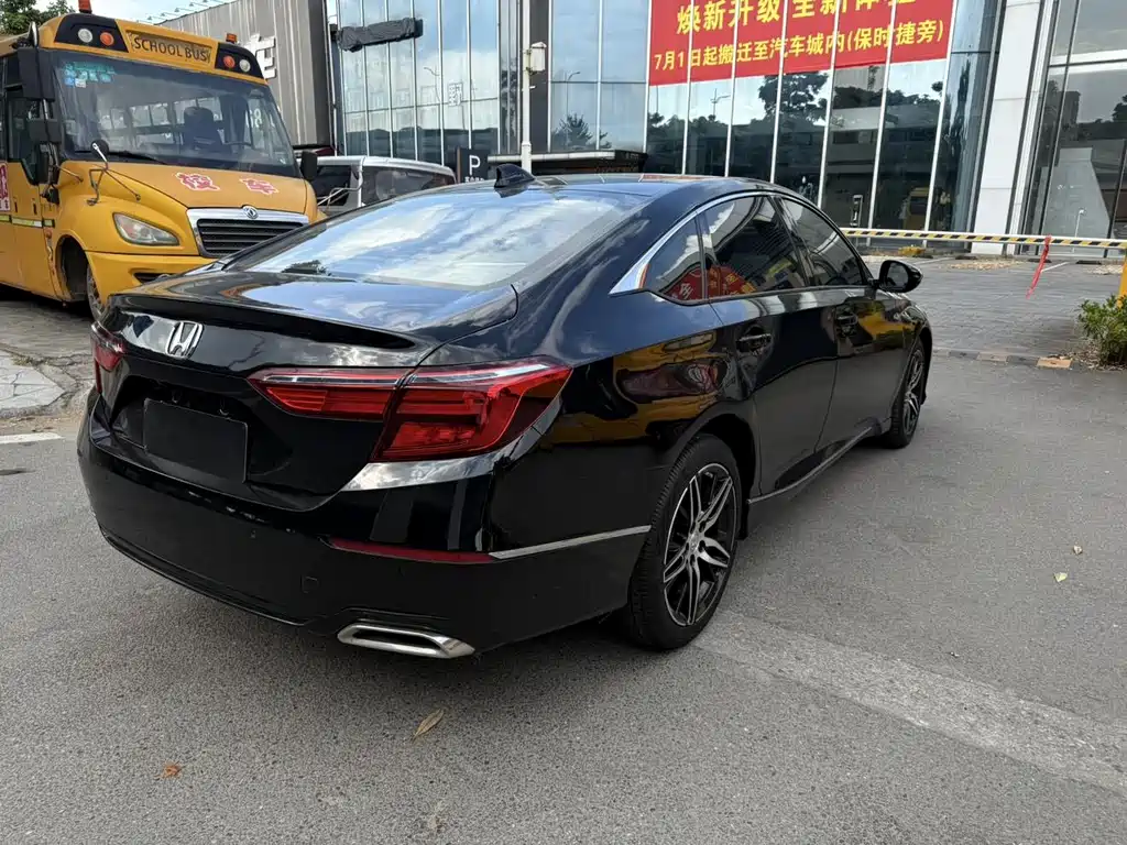 Honda Inspire — миниатюра 8
