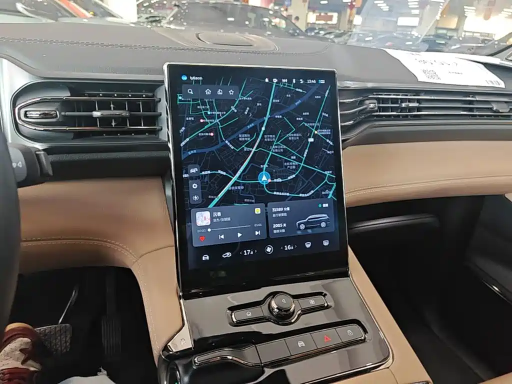 NIO ES6 — миниатюра 13