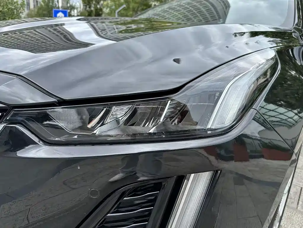 Cadillac CT5 — миниатюра 23