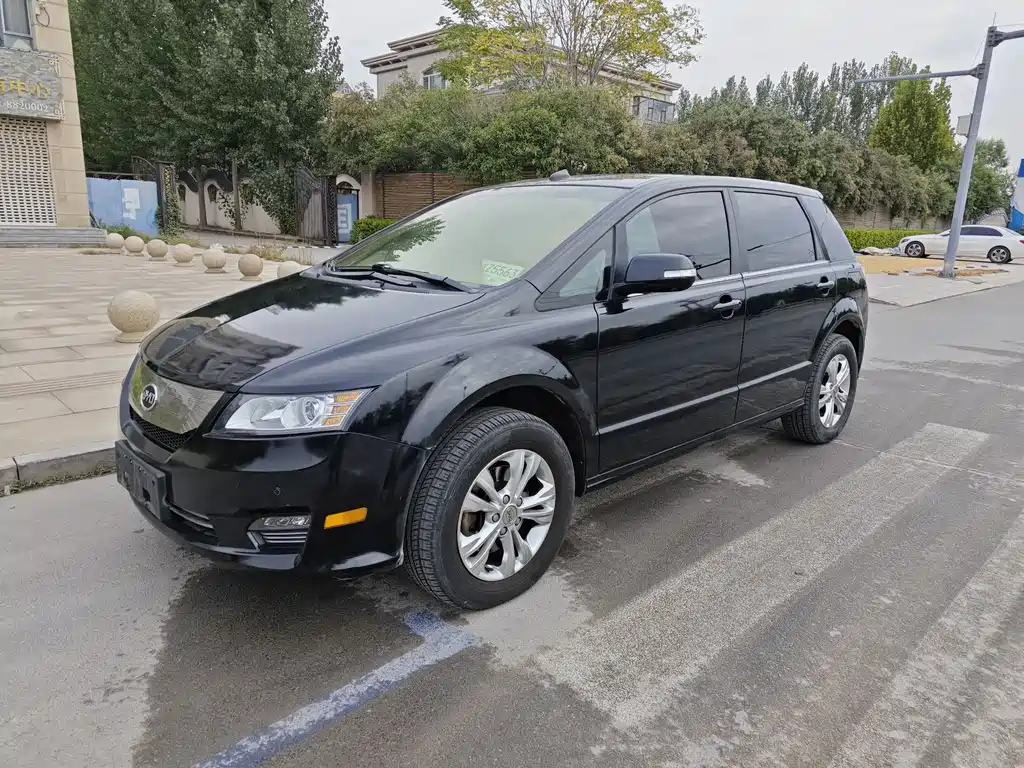 BYD E6
