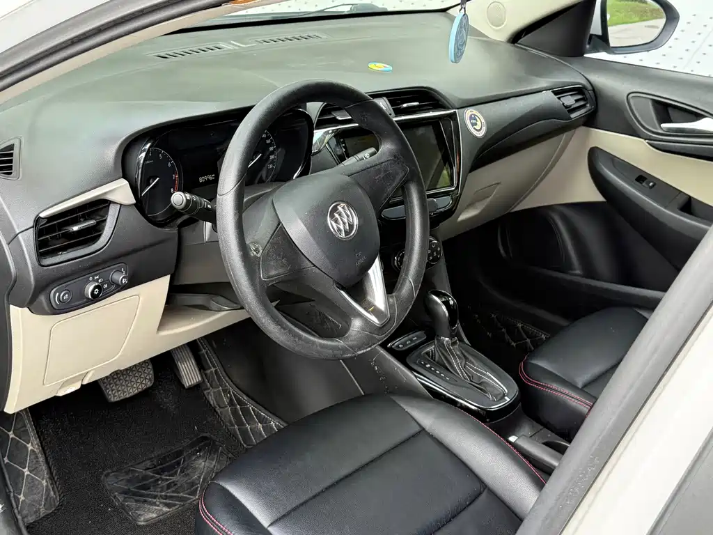 Buick Excelle — миниатюра 4