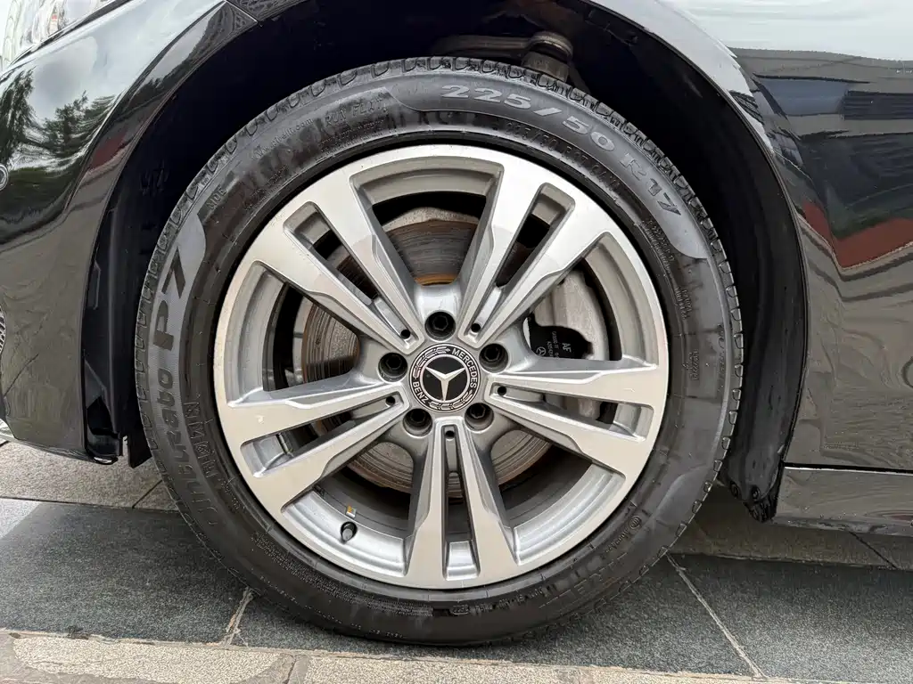 Mercedes-Benz C-Class — миниатюра 14