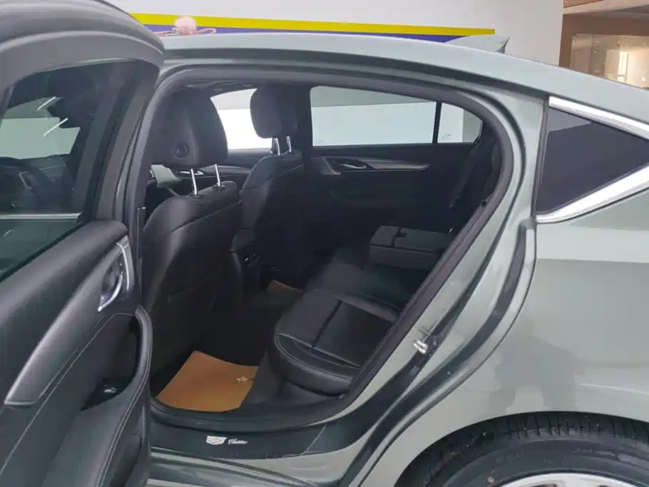 Cadillac CT5 — миниатюра 11