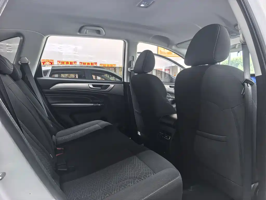 Haval M6 — миниатюра 8