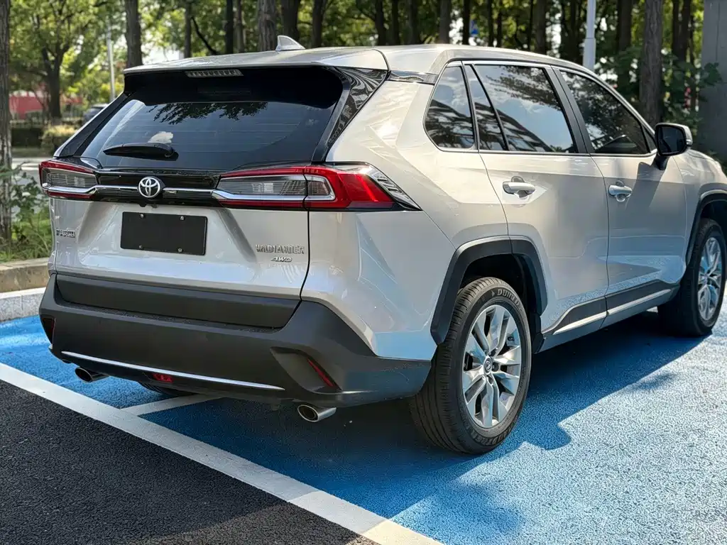 Toyota Wildlander — миниатюра 5