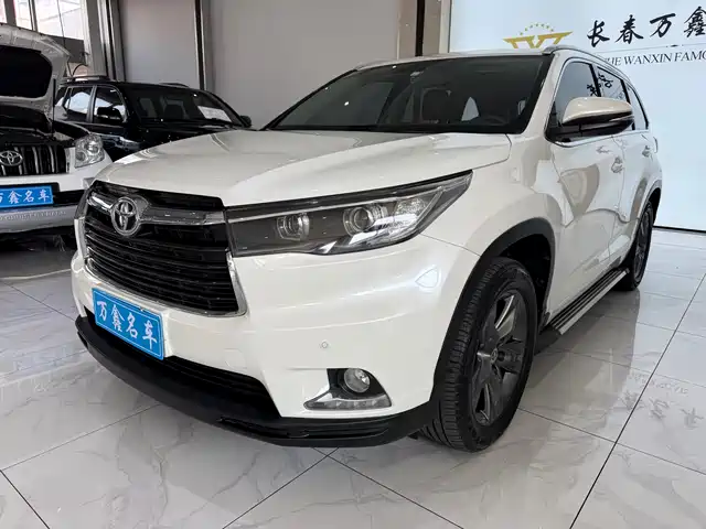 TOYOTA HIGHLANDER