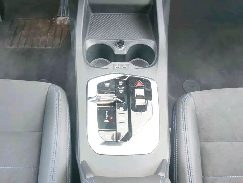 BMW 2 Series — миниатюра 10