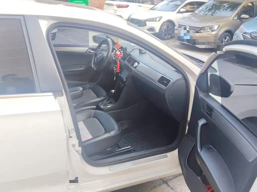 Volkswagen Santana — миниатюра 18