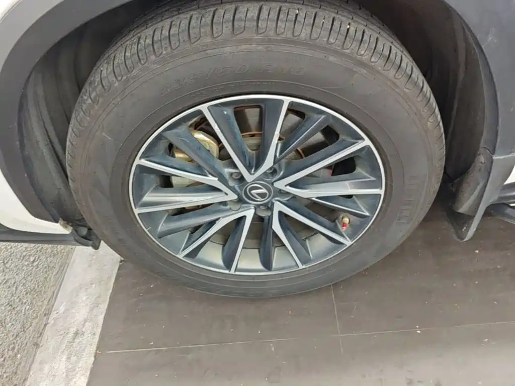 Lexus NX — миниатюра 23