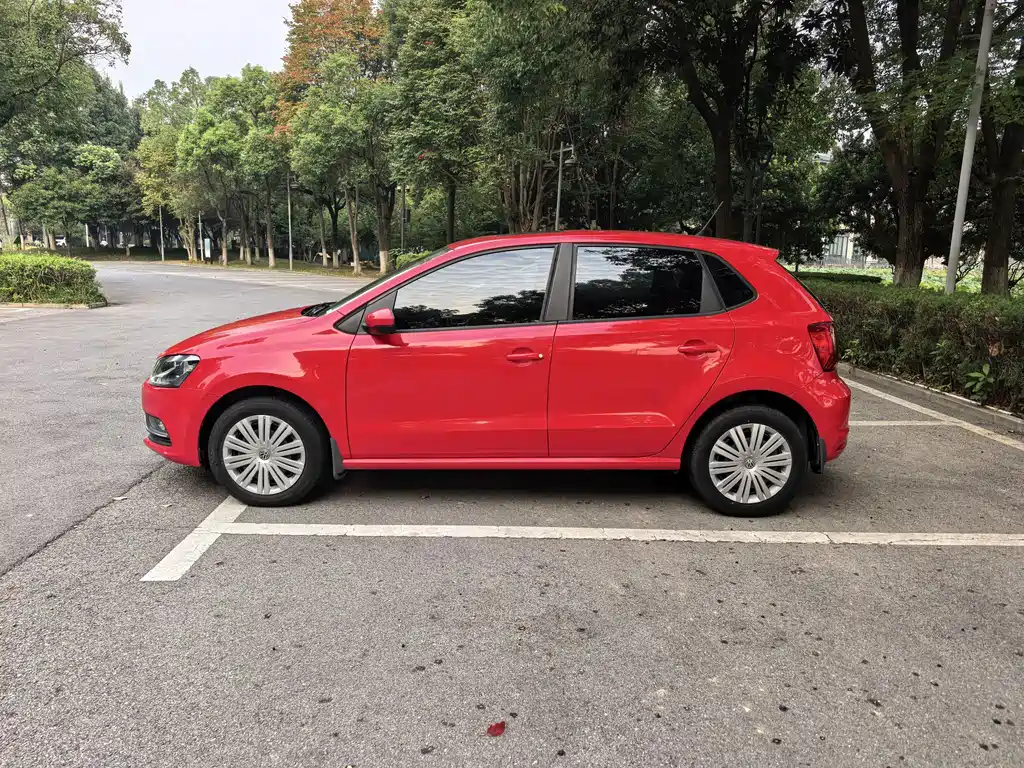 Volkswagen Polo — миниатюра 8