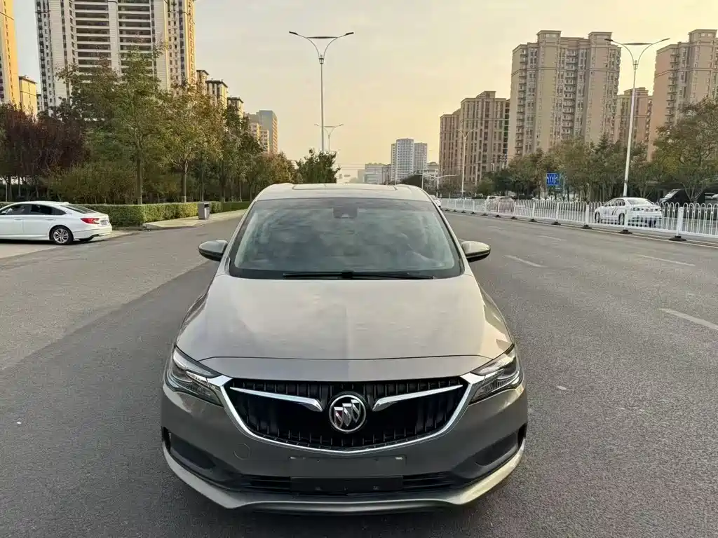 Buick GL6 2018
