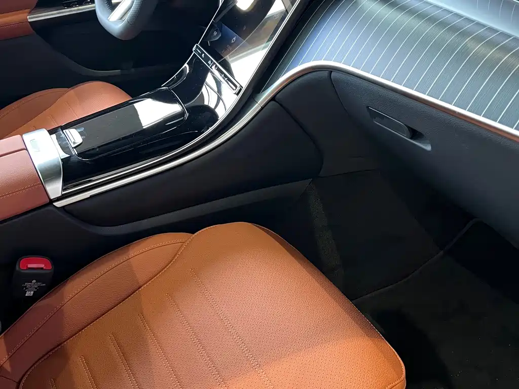 Mercedes-Benz GLC — миниатюра 5
